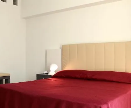 Ξενοδοχείο με διαμερίσματα Brezza Di Grecale